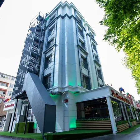 Hotel The 4*
